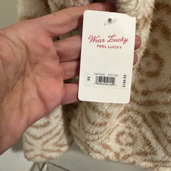 NWT Lucky Brand Cream Beige Teddy Geo Zip Jacket – Size XS – – MSRP $169.50 - Picture 3 of 3